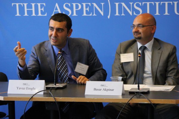 12 Temmuz 2012 tarihinde Washington´da , ABD’nin önemli düşünce kuruluşlarından ASPEN Enstitüsünde gerçekleştirilen Panel ’de Yavuz EROĞLU `SEM Plastik’in hikayesi ve Girişimcilik Üzerine´ konuştu.
