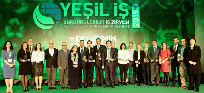 “Yanmaz Plastik Tabak” ile Sürdürülebilirlik Ödülünü Aldık!